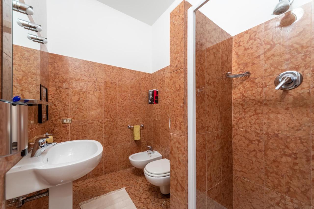 Getthekey Fiore Giallo Apartment Болоня Екстериор снимка